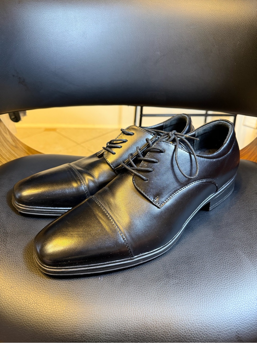 Van Heusen Black Leather Cap-Toe Oxford Dress Shoes